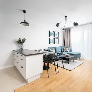 Apartament Metro Mlynow Homely, Warszawa