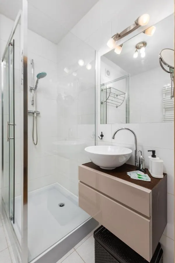Czapelska 40 By Homeprime Warsaw